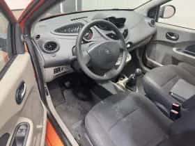 Renault Twingo (2008) thumbnail 9