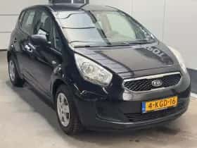 Kia Venga (2012) thumbnail 3