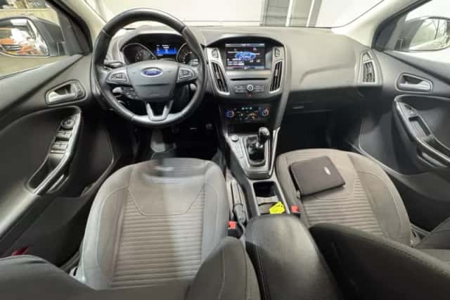 Ford Focus (2015) thumbnail 11