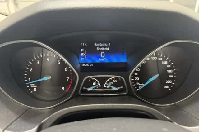 Ford Focus (2015) thumbnail 13