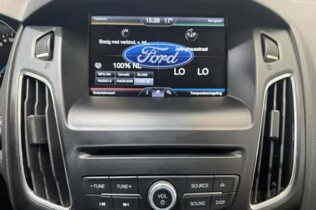 Ford Focus (2015) thumbnail 15