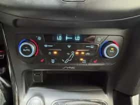 Ford Focus (2015) thumbnail 16