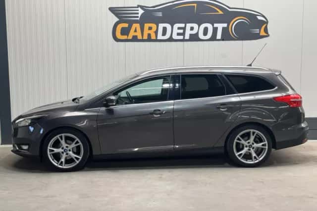 Ford Focus (2015) thumbnail 8
