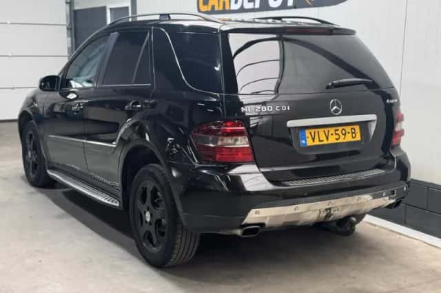 Mercedes-Benz ML-Klasse (2007) thumbnail 7