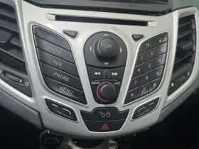 Ford Fiesta (2009) thumbnail 18