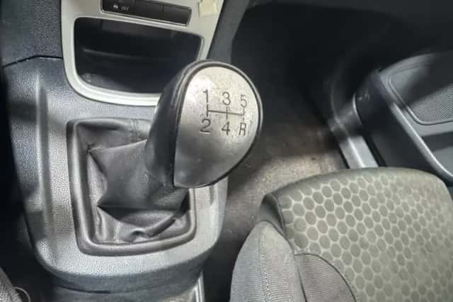 Ford Fiesta (2009) thumbnail 20