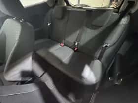 Ford Fiesta (2009) thumbnail 21