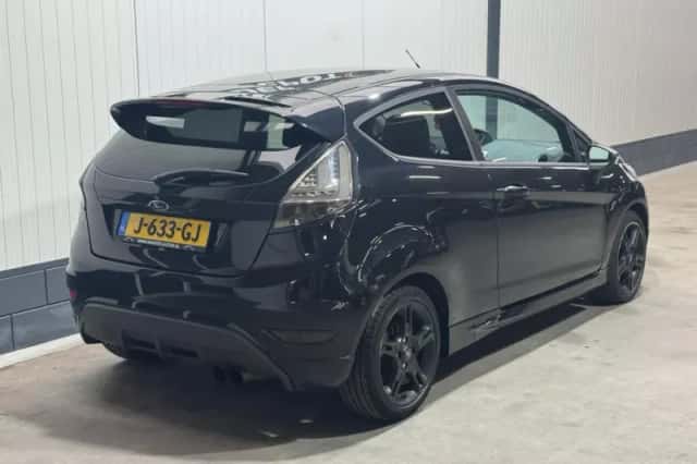 Ford Fiesta (2009) thumbnail 5