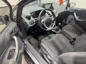 Ford Fiesta (2009) thumbnail 10