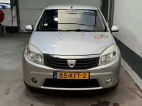 Dacia Sandero (2009) thumbnail 2