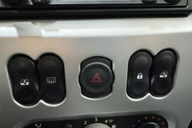Dacia Sandero (2009) thumbnail 16