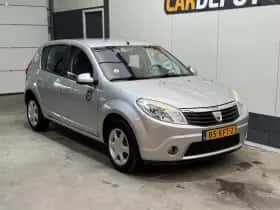 Dacia Sandero (2009) thumbnail 3