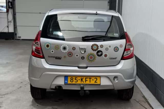 Dacia Sandero (2009) thumbnail 6