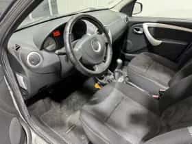 Dacia Sandero (2009) thumbnail 10