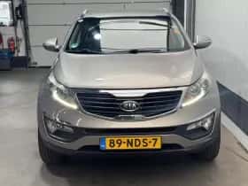 Kia Sportage (2010) thumbnail 2
