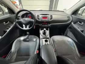 Kia Sportage (2010) thumbnail 11