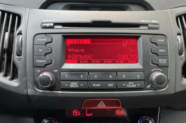 Kia Sportage (2010) thumbnail 15