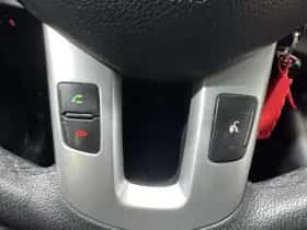 Kia Sportage (2010) thumbnail 17