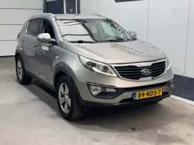 Kia Sportage (2010) thumbnail 3