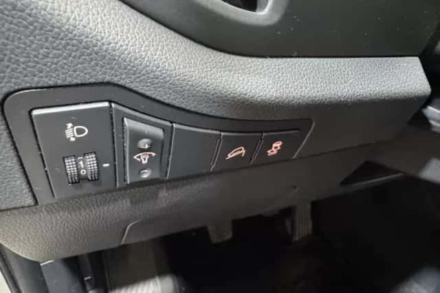 Kia Sportage (2010) thumbnail 22