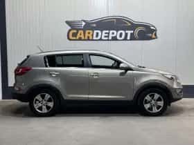 Kia Sportage (2010) thumbnail 4