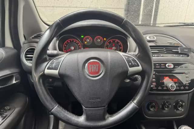 Fiat Punto (2014) thumbnail 12