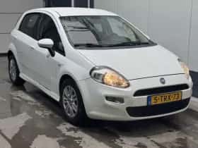 Fiat Punto (2014) thumbnail 3