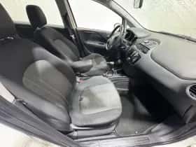 Fiat Punto (2014) thumbnail 24