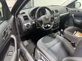 Škoda Yeti (2009) thumbnail 10