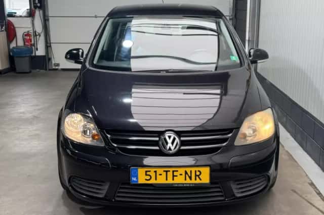 Volkswagen Golf (2006) thumbnail 2
