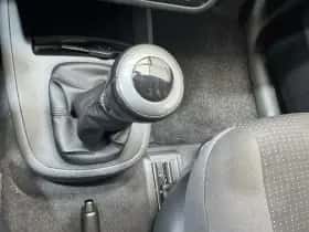 SEAT Alhambra (2010) thumbnail 12