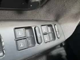 SEAT Alhambra (2010) thumbnail 14