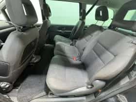 SEAT Alhambra (2010) thumbnail 15