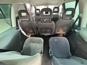 SEAT Alhambra (2010) thumbnail 21