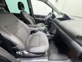 SEAT Alhambra (2010) thumbnail 22