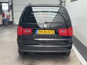 SEAT Alhambra (2010) thumbnail 6