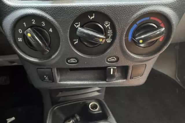 Kia Picanto (2006) thumbnail 15