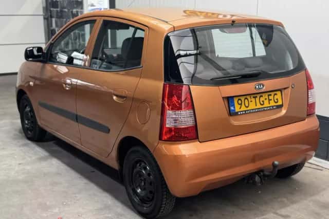 Kia Picanto (2006) thumbnail 7