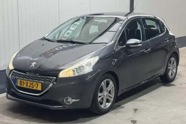 Peugeot 208 (2012) thumbnail 1