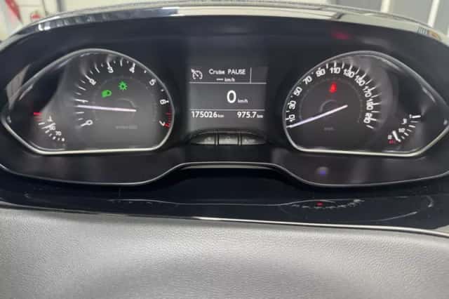 Peugeot 208 (2012) thumbnail 17