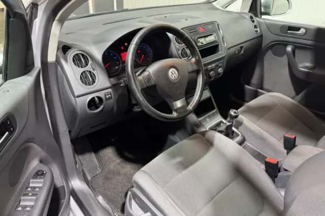 Volkswagen Golf (2008) thumbnail 11