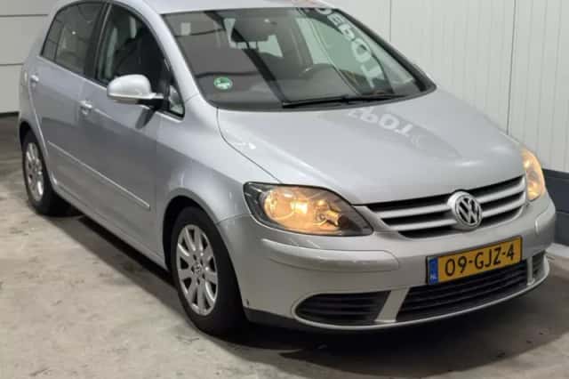 Volkswagen Golf (2008) thumbnail 3