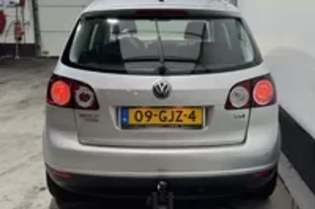 Volkswagen Golf (2008) thumbnail 28