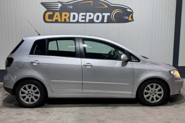 Volkswagen Golf (2008) thumbnail 4