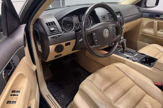 Volkswagen Touareg (2006) thumbnail 11