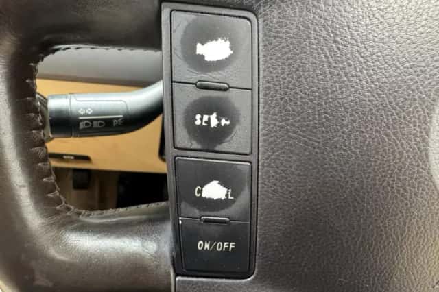 Volkswagen Touareg (2006) thumbnail 21