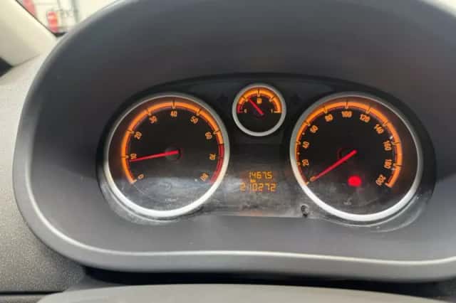 Opel Corsa (2007) thumbnail 12
