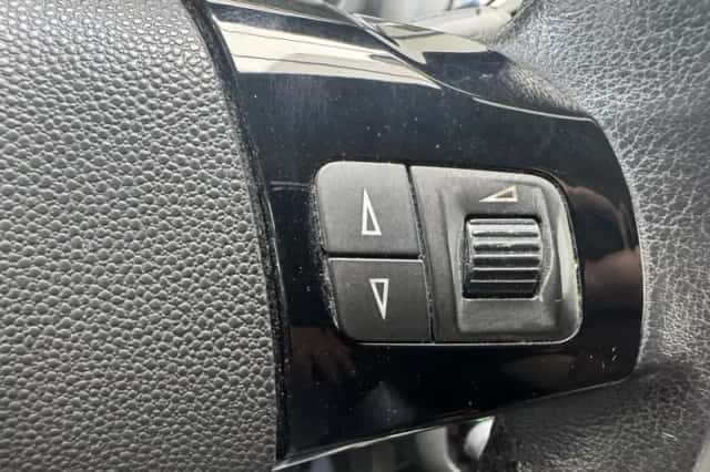 Opel Corsa (2007) thumbnail 17