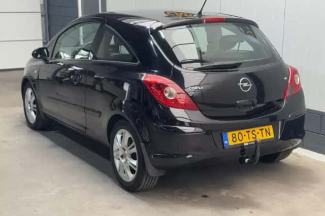 Opel Corsa (2007) thumbnail 7