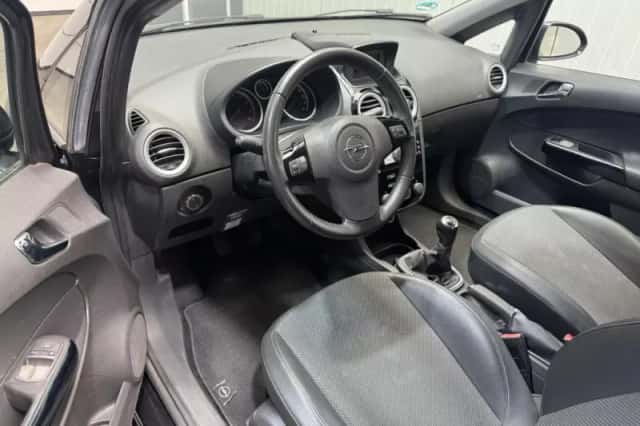 Opel Corsa (2007) thumbnail 10